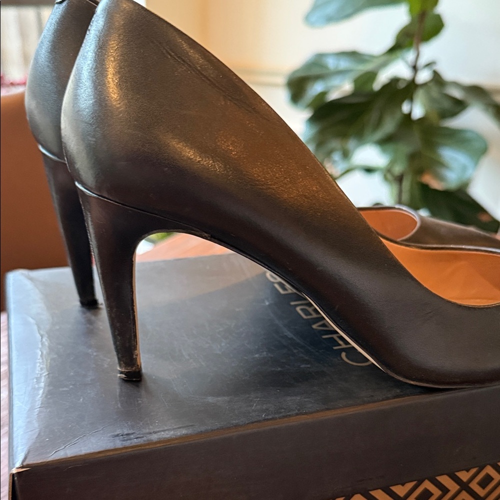 Charles David Lesslie Classic Black Leather Heels Size 9 - Picture 3 of 11
